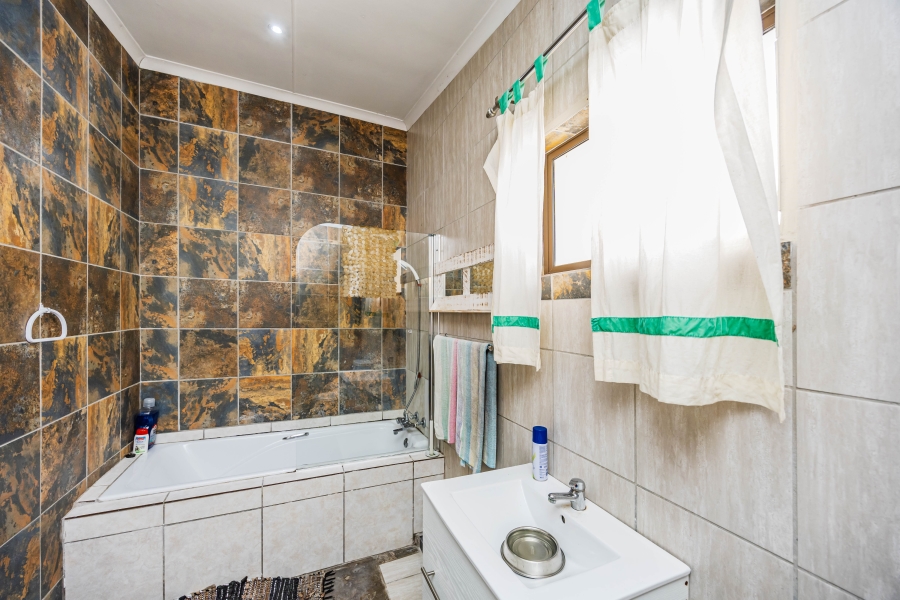 3 Bedroom Property for Sale in Beacon Bay Eastern Cape